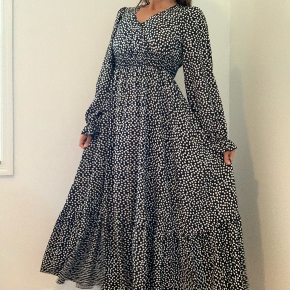 Flowy Daisy Maxi Dress - Picture 3 of 5